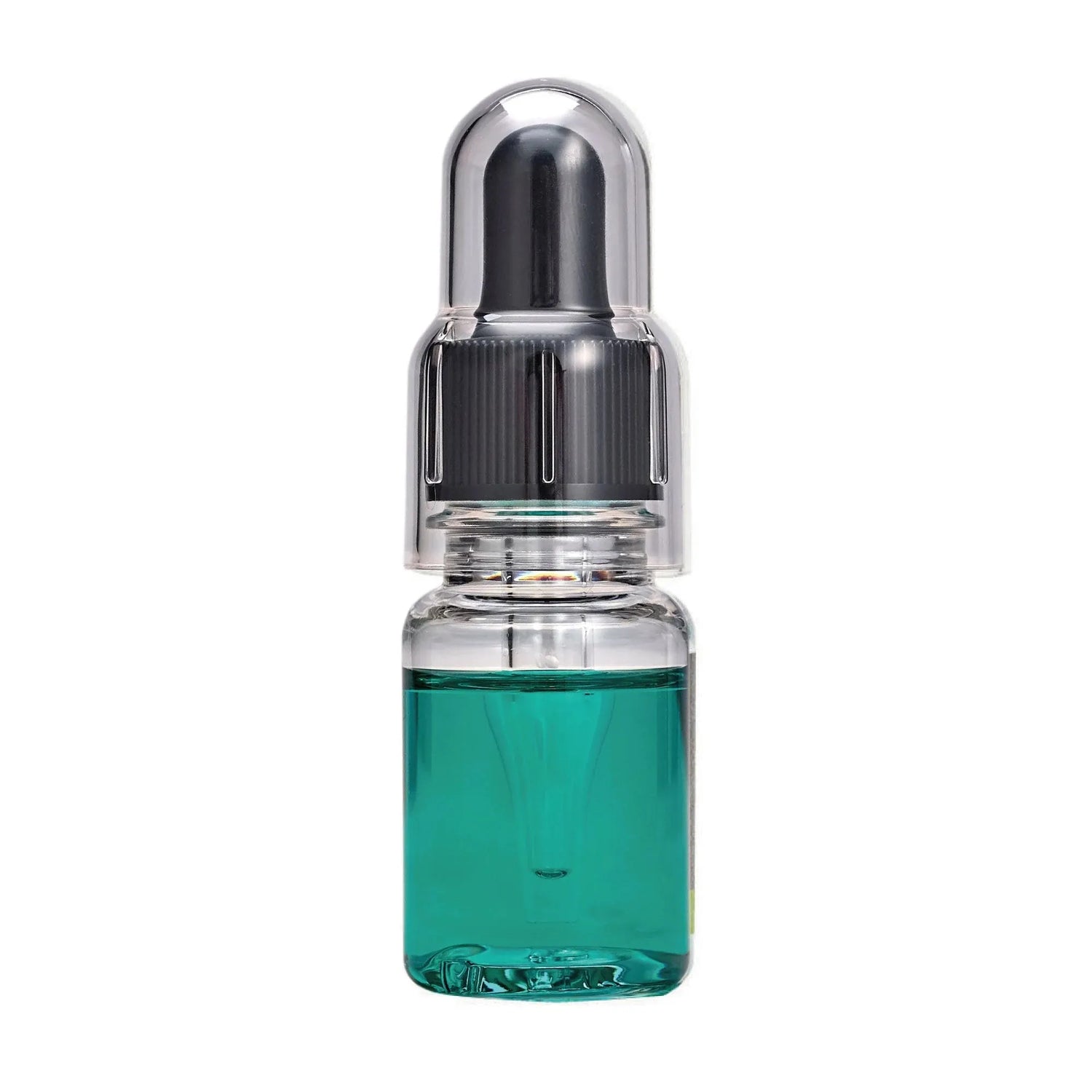 Eine kleine Klarglasflasche mit metallischem Tropfverschluss enthält Glitch Oil High Spec Bearing von Glitch Oil Japan. Das Grüne Öl und die integrierte Pipette ermöglichen eine einfache Angelrollenpflege (siehe Abbildung vor weißem Hintergrund).