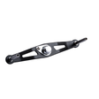 Eine silberne RL-TNG TGR 95 Carbon Handle Baitcaster-Kurbel von RL-TNG, ultraleicht mit einer zentralen Befestigungsschraube und zwei Metallstangen, die an jedem Ende herausragen, vor einem weißen Hintergrund.