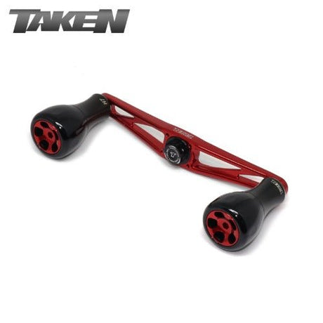 Ein roter Taken AZ100 Power Handle aus Duraluminium mit zwei ergonomischen H7 Knöpfen für Shimano & Daiwa von Taken, mit zentralem Befestigungsloch, abgebildet auf einem schlichten weißen Hintergrund.