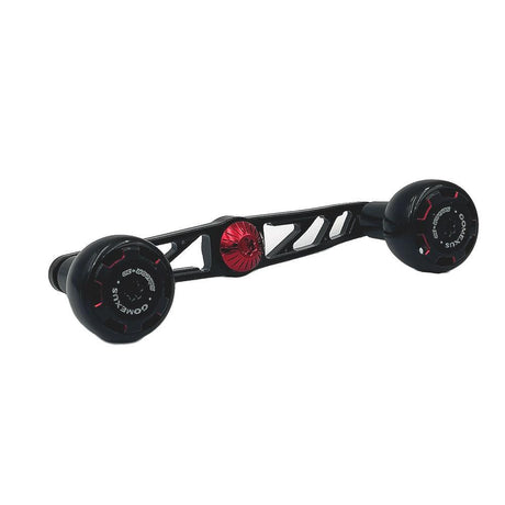 Der Gomexus Crank 110-mm-Griff verfügt über zwei 30-mm-Sailor-Power-Knöpfe (8 x 5 mm) in Schwarz mit rotem Akzent und besticht durch ein leichtes, ausgeschnittenes Metalldesign, das von Gomexus-Griffen inspiriert ist.