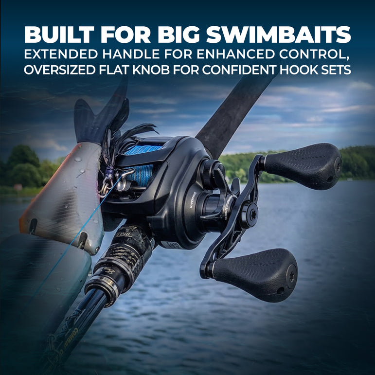 Gomexus Power Handle mit Flat Knobs an der Baitcaster, gebaut für große Swimbaits