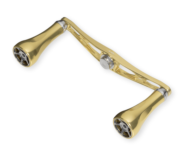 Der Taken GT106-Griff von Taken in Soft Gold verfügt über langlebige A7-Aluminiumknöpfe und zwei ergonomische Griffe auf einem leicht gebogenen, offenen Duraluminium-Power-Kurbel-Design für Shimano & Daiwa, abgebildet vor einem weißen Hintergrund.