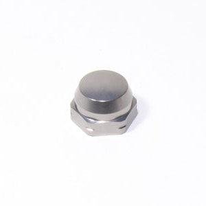 Die Avail Shimano Handle Locknut M7, die für Original-Shimano-Kurbeln entwickelt wurde, zeichnet sich durch ein Gunmetal-Finish und eine kuppelförmige Sechskantkappe aus, die aus haltbarem Aluminium A2017 gefertigt ist und auf einem schlichten weißen Hintergrund steht.