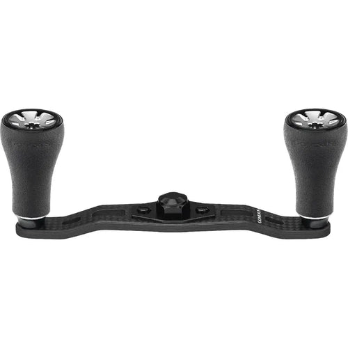 Der Gomexus 95mm Carbon Griff mit P20 Knobs ist ein silberner Angelrollengriff mit texturierten P20 Knobs und einem zentralen Befestigungspunkt, hergestellt aus Kohlefaser.