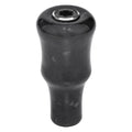 Der Gomexus Carbon Forged F24 Knob von Gomexus ist ein schwarzer, zylindrischer Schaltknauf mit ergonomischem Design und einem metallischen runden Oberteildetail aus geschmiedetem Carbon, abgebildet vor einem weißen Hintergrund.