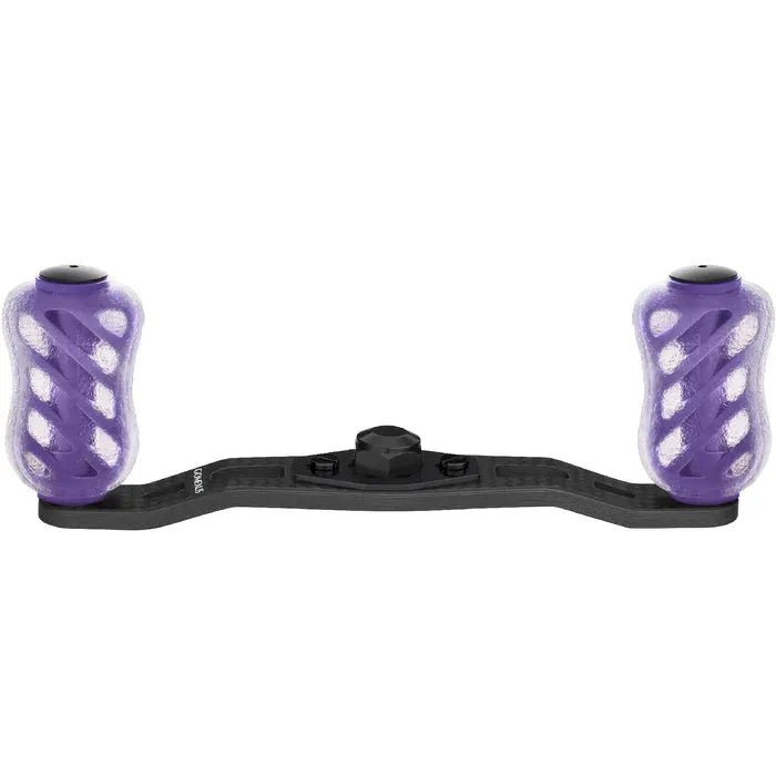 Die Gomexus Crank 95 mm | 85 mm Carbon-Handle verfügt über zwei 20 mm Finesse Touch-Knöpfe und einen zentralen Befestigungspunkt und bietet ein leichtes schwarzes Design mit strukturierten violetten Griffen für eine einfache Rollenbefestigung.