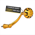 Die Gomexus Plug & Play Aluminium-Power-Kurbel mit goldfarbenem, belüftetem Knauf und sichtbarem Branding passt auf Penn Spinfisher VI&VII und Slammer III&IV 2500-10500 Rollen. Plug & Play-Installation; CNC-gefräst von Gomexus.