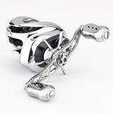 Eine Nahaufnahme der glänzenden Gomexus Sternbremse 60 mm für Shimano Antares 19 mit modernem Metalldesign und detaillierten Griffen für perfekten Halt vor einem schlichten weißen Hintergrund.