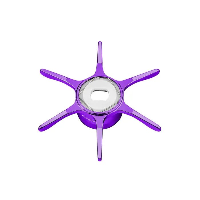 Die Gomexus Sternbremse 60 mm | Shimano in Lila verfügt über sechs Metallarme, eine zentrale runde Nabe, eine Aluminium-Sternbremse und eine sechseckige Öffnung - ein Zubehörteil, das von den Shimano Baitcastrolle-Designs von Gomexus inspiriert ist.