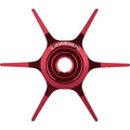 Die Gomexus Sternbremse Aluminium 64 mm für Abu Garcia ist ein rotes, sechsspeichiges sternförmiges Bauteil mit „GOMEXUS“ in Weiß auf dem Mittelring – ideal zum Aufrüsten Ihrer Angelrolle.