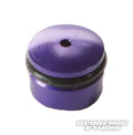 Eine kleine, zylindrische, metallisch-lila Hedgehog Studio-Knopfkappe für Daiwa Finesse-Knöpfe mit einem zentralen Loch oben und einem schwarzen O-Ring ist auf einem weißen Hintergrund mit dem Hedgehog Studio-Logo in der unteren rechten Ecke abgebildet.