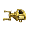 Die Loongze Airlite - A100 Air DBC, eine goldfarbene Baitcasting-Rolle mit zwei Griffen, Spule und Einstellknöpfen mit elektromagnetischer Bremssteuerung, wird vor einem schlichten schwarzen Hintergrund gezeigt.