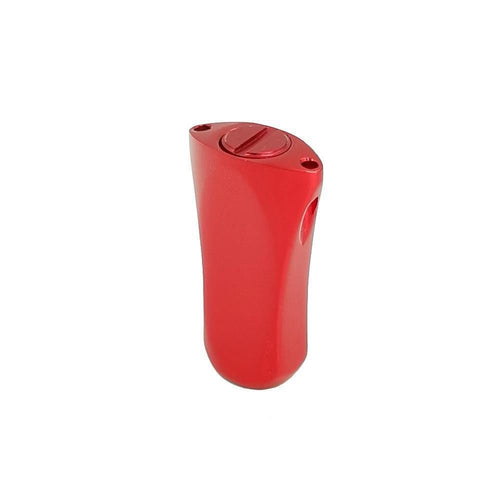 Ein kompakter, glänzend roter RL-Angelrollentuning-Aluminiumknopf 21 mm (flach, universelle Passform) steht aufrecht vor einem weißen Hintergrund und verfügt über eine abgerundete Oberseite und ein Zifferblatt auf der Oberseite, das an eine Baitcaster-Rolle erinnert.