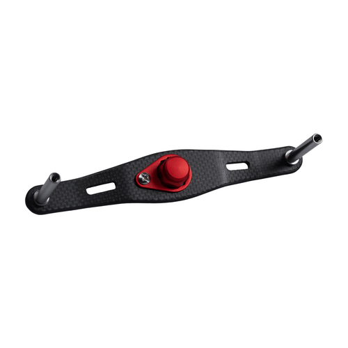 Der RL-TNG WLF 95 Carbon Handle | Baitcaster-Kurbel von RL-TNG in Rot bietet maximale Stabilität mit einer Carbon-Montagehalterung, zwei abgewinkelten Metallstangen pro Ende, einem zentralen roten Knopf, einer Schraube und zwei länglichen Schlitzen neben dem Knopf.