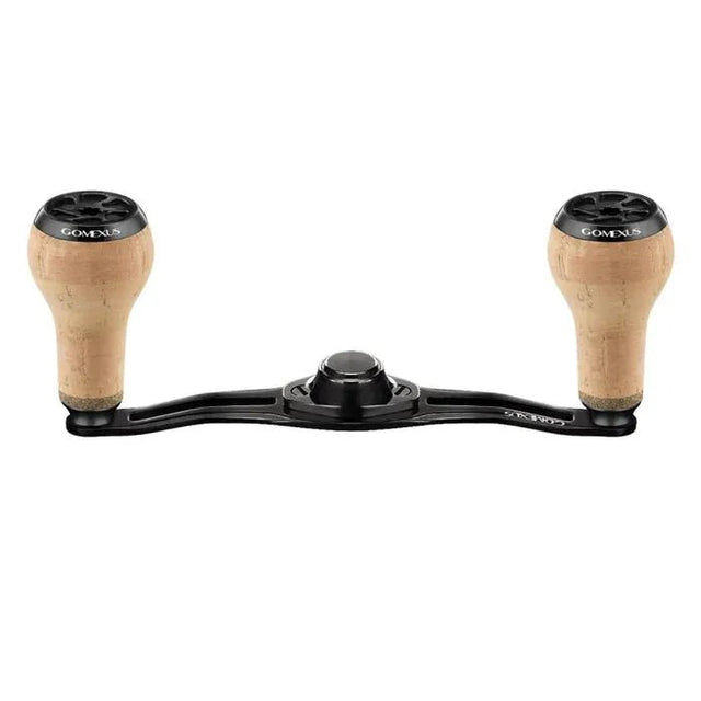 Der Gomexus Kage Titanium-Griff mit 27 mm großen Naturkorkknöpfen (7 x 4 mm) verfügt über zwei helle Korkgriffe mit der Aufschrift „Gomexus“, die auf einer schwarzen Metallbasis montiert sind – abgebildet vor einem weißen Hintergrund.