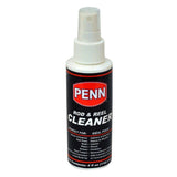 Eine 4 fl oz Sprühflasche PENN Rollen & Ruten Cleaner von PENN mit weißer Kappe und schwarzer, roter und weißer Beschriftung, ideal zum Reinigen von Ruten und Rollen, um Ihre Angelausrüstung makellos zu halten.
